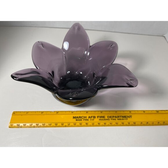 Murano Lavorazione Made in Italy Purple Amethyst Petal Shaped Bowl - Picture 7 of 7